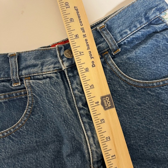 Vintage 90’s Fringe Cut Off Floral Dark Wash High Rise Shorts 7/8 Western - Picture 9 of 9